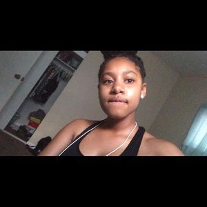 Meet your Posher, Aniya